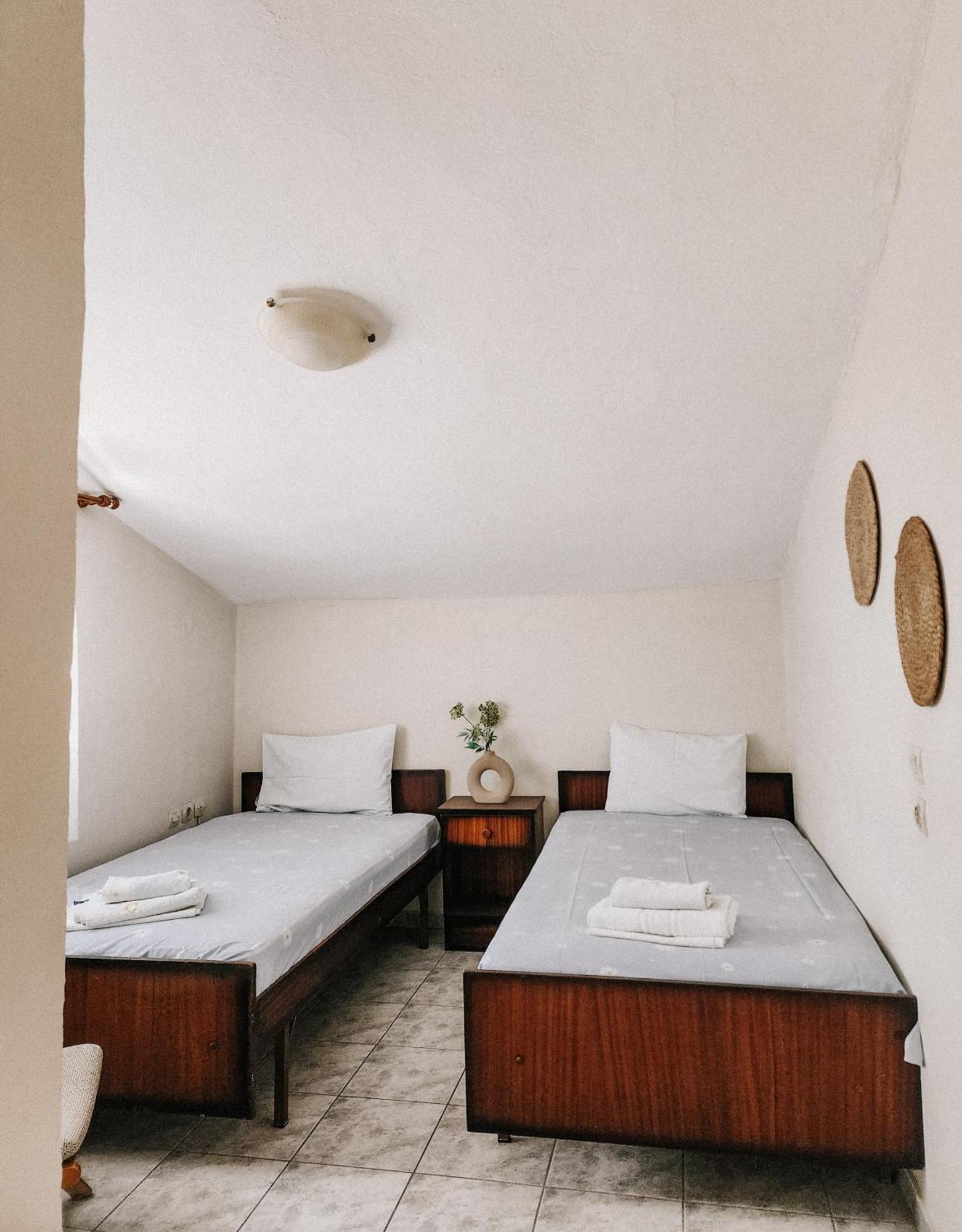 Aktaion Hotel Skala Alykis Szoba fotó